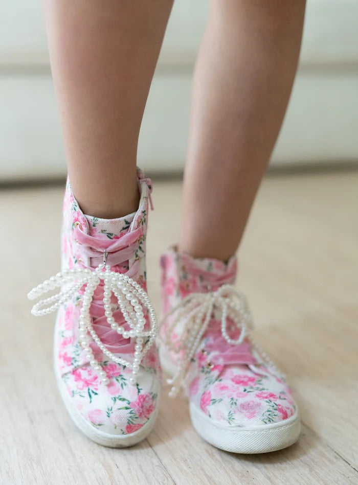 Cheeky Plum Pearl Show Charms