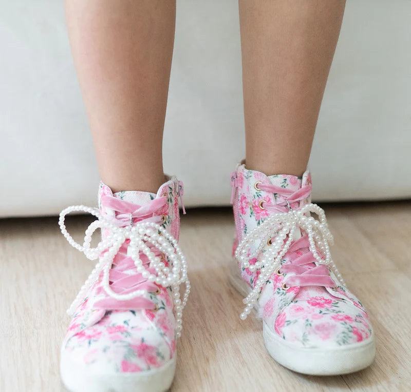 Cheeky Plum Pearl Show Charms